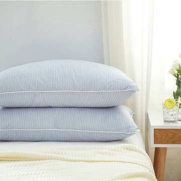 枕頭 / Cool-Fi科技涼感 / Huggy 冰絲涼感熟睡枕 / 藍鈴草 台灣製