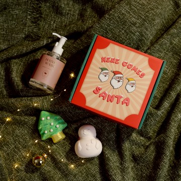聖誕禮物No.1🎁 快速出貨⚡️【BATHDAY泡澡球】聖誕童話禮盒🫧『泡澡球＋洗手乳禮盒』 ＊贈玫瑰花