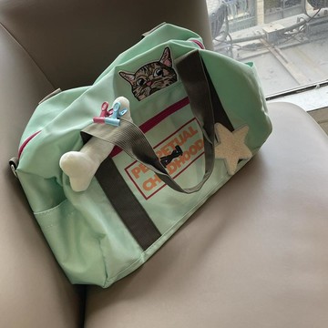 新品特价💖七彩家 四季出遊~慵懶風健身大容量貓貓骨頭字母撞色單肩斜挎包旅游旅行包 休闲包 行李包
