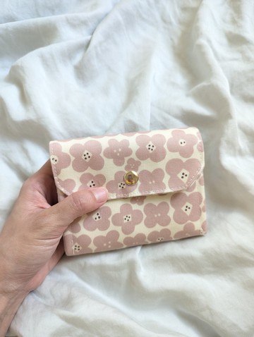 四層短夾錢包-粉色小花 6卡層+掛繩