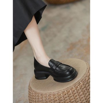 高跟英倫小皮鞋女春秋2026新款厚底內增高黑色配裙子小個子樂福鞋