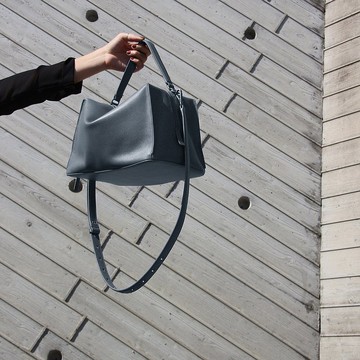 Valley Cube Shoulder Bag霧灰藍-側背包/斜背包