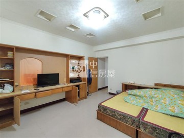 大雅上楓國小臨路朝南孝親透天｜台中市大雅區民生路四段