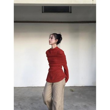 Turn right/陳大腿 設計感紅色毛絨圍巾毛衣女春片式修身針織上衣