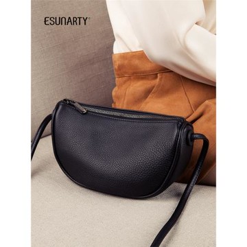 軟皮小包包女斜挎2026年新款潮時尚百搭真皮馬鞍包女秋迷你單肩包