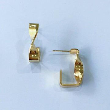 【S.One】 金屬冷淡風方形扭轉耳環 純銀針耳環