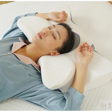 助睡眠护颈椎枕头蝶形专用单人睡觉修复富贵包劲椎非病人治疗颈枕