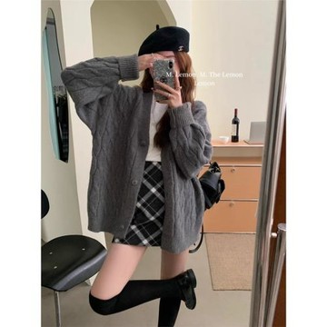 慵懶風灰色開衫毛衣外套秋冬新款寬松顯瘦休閑V領麻花外穿針織衫