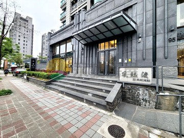 《風臨渡》河岸第一排無限視野朝南景觀三房雙平車｜新竹縣竹北市興隆路三段