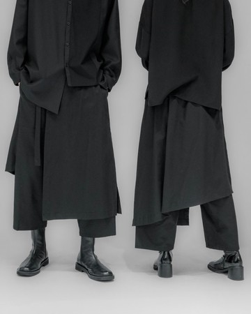 MUKK DESIGN 硬挺一片式扣環褲