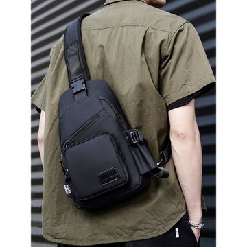 法國CavienKIon胸包男士斜挎包2024新款時尚休閑防水通勤單肩背包