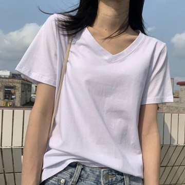 2022夏季新款v領T恤女短袖修身學生港風體恤寬松露鎖骨顯瘦打底衫