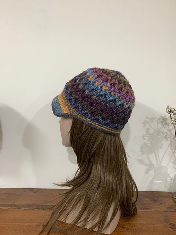 菱格棒球毛線帽。人氣爆款。段染藍/紫/黃