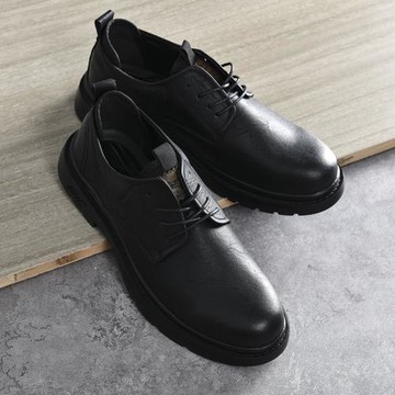 舒服不擠腳！外貿男鞋工廠尾貨商務通勤日常系帶圓頭黑色休閑皮鞋