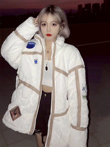 美式hiphop勛章刺繡撞色羊毛羔外套女寬松炸街原宿風加絨加厚上衣
