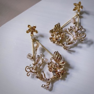 Mahina - 復古漸層金耳飾 新娘裙掛耳環 施華洛水晶 淡水珍珠