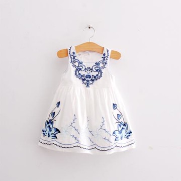 童裝中國風女童刺繡連衣裙兒童民族風寶寶白色公主裙韓版背心短裙