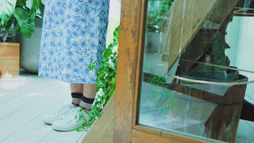 浮花刺繡直筒裙