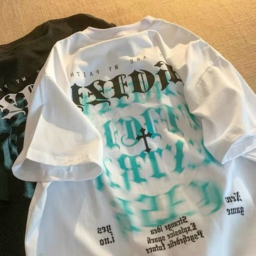 ✨免運！隔日達！ ✨ t恤 黑色 潮牌 字母圖案印花 男生短袖 美式短袖 短袖 黑色上衣 美式穿搭 寬版 t恤 男生上衣