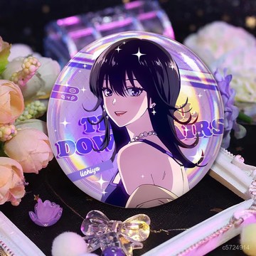 🌟精選新品🌟愛上她的理由週邊李詩雅衕人徽章58mm胸針吧唧穀子桌麵擺件品