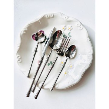 304不銹鋼小蠻腰西餐刀叉套裝復古歐式餐具牛排刀叉甜品勺子餐具