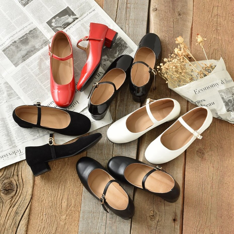 パンプス レディース ローヒール ローヒールパンプス フラットパンプス ストラップ ストラップパンプス 太ヒール かわいい 可愛い おしゃれ シンプル 無地 黒 歩きやすい 履きやすい 疲れにくい 通販 Lineポイント最大1 0 Get Lineショッピング