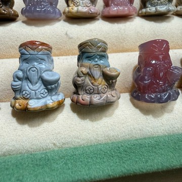 阿拉善土地公 福馨珠寶每日上新中