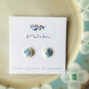 【再販】藍天 積雨雲 金繼 陶瓷 耳針 耳夾 無耳洞耳夾 海 夏 空 小巧 精緻 辦公室 藍色 淺藍 淺藍色 白色