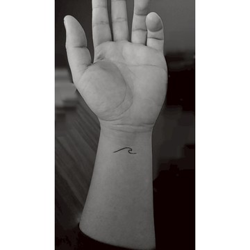 「海浪」紋身貼紙 微刺青 輕紋身 海邊 電影 可愛 IG 戲水 紋身貼 抖音同款 小心機 防水 超美 刺青 性感 男女