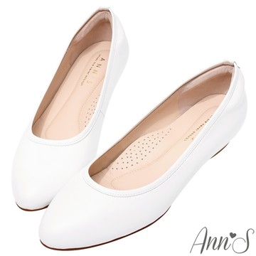 Ann’S高個子女孩&跟鞋初學者-通勤必備 頂級小羊皮真皮坡跟低跟包鞋3cm-白