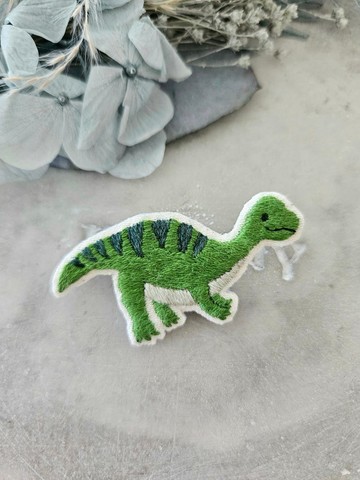 Iguanodon 手繡胸針 (A) (接單製作)
