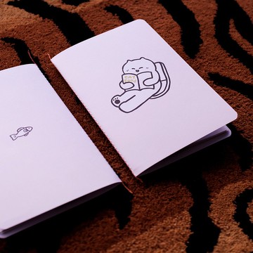 手工車縫 / 無時效週曆 / 手帳 / 萬年曆 / 可隨身攜帶不會重