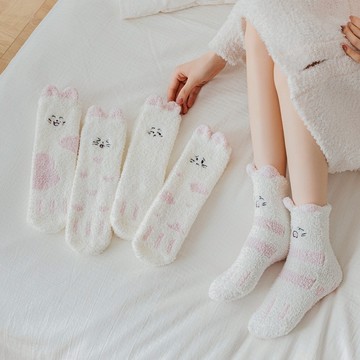 ❤️台灣現貨 加厚珊瑚絨襪 保暖中筒襪 可愛表情 秋冬毛絨襪  女生襪子  居家襪 月子襪 A01