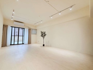 北屯捷運4房＋大露台20坪｜已整理直接住｜台中市北屯區北屯路