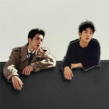 限時優惠'💕️早春晴朗立牌 井柏然 孫千 早春晴朗周邊 張凌赫電腦屏幕趴趴擺件 早春晴朗luke明星周邊 壓克力立牌