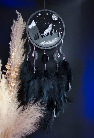 哥德式黑色捕夢網，狼與月相－手工製作的精神裝飾