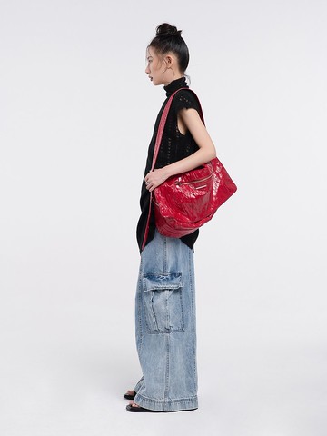 HIDDENNOTES/無性別風男女款單肩斜挎包壓褶PU輕便大容量包包