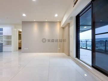 後驛站甲六園淳白超美3房平車稀少釋出｜高雄市三民區大連街