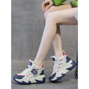 2025新款爆款春秋時尚百搭顯腳小真皮輕便厚底內增高休閑老爹鞋女