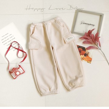 厚款 米色簡約布標口袋厚磅寶寶絨長褲 秋冬童裝 男童長褲 外出褲 褲子 休閒 刷毛