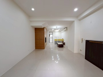 ~潭子新市政區~臨25米路輕齡金店住~屋主大降價~｜台中市潭子區豐興路一段