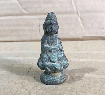 古玩復古雜項老銅器佛像藏佛 生坑包漿98 蓮花小佛像 尺寸如圖
