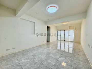 美術館旁⭐全屋翻新雙面採光⭐正三房可直接入住｜高雄市鼓山區鼓山三路