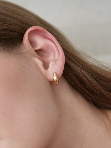 Star Carved One-Touch Earring