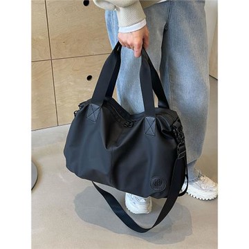 休閑大容量尼龍包包女2025新款短途旅游行李包通勤單肩斜挎托特包