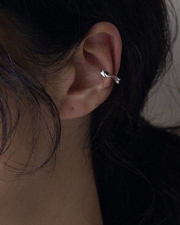 光上稜線 純銀耳骨夾