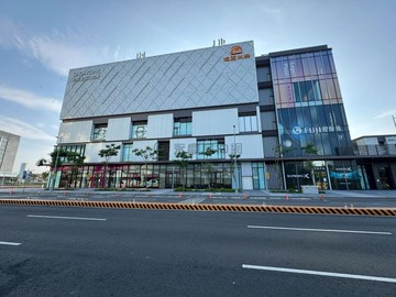 岡山站前生活圈捷運站大地坪大面寬電梯金店｜高雄市岡山區中山南路