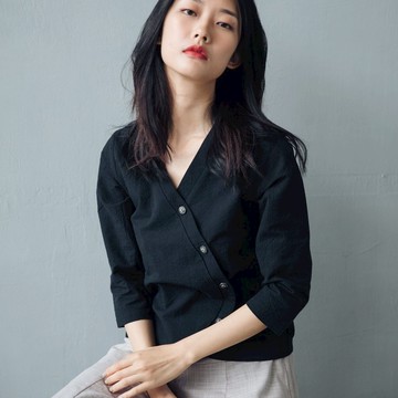 弧形七分袖上衣 - 黑