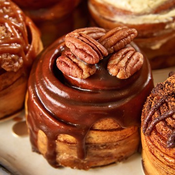 【左岸情手作甜點】黑糖胡桃黏黏肉桂捲(4入/6入 兩組可選)