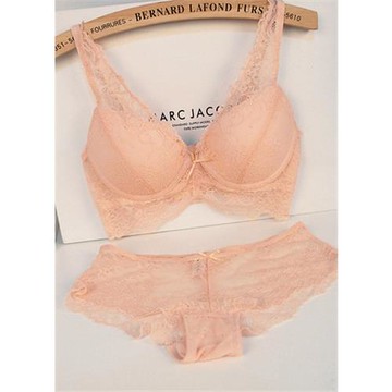 歐美卡爾的桂冠四排扣蕾絲聚攏收副乳調整型女式內衣套裝